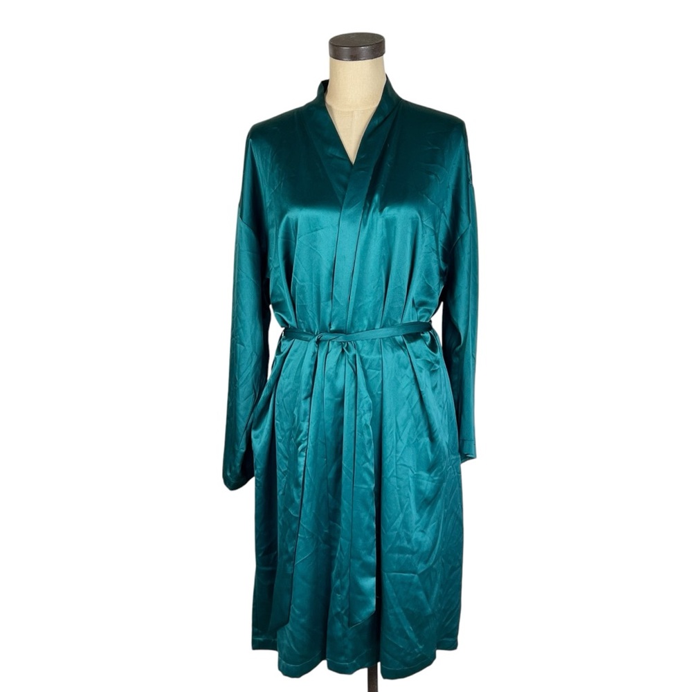 Victorias Secret NEW‎ Hunter Green Silky Tie waist Bath Robe  SZ M/L